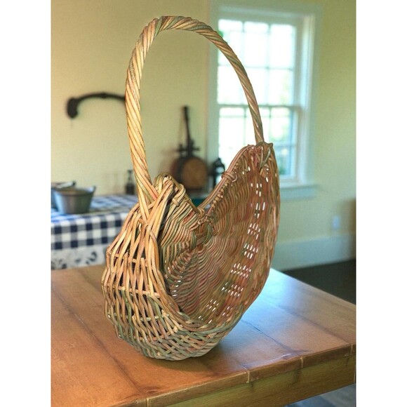 Vintage Hanging Wicker Flower Basket Handwoven Boho Cottagecore Plant Holder - Picture 4 of 14